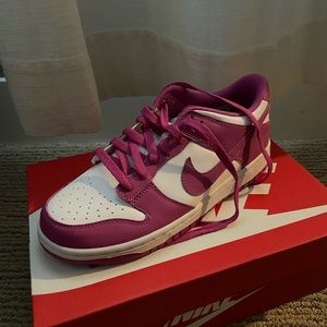 Nike Dunks Hot Pink